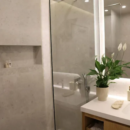 Petit Ritz Apartment Vlore
